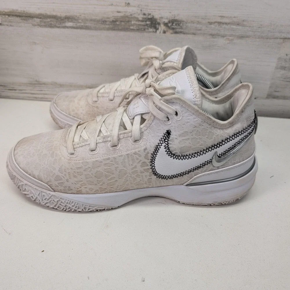 Nike LeBron NXXT Gen White Silver Basketball Shoes DR8784-101 Mens Size 11